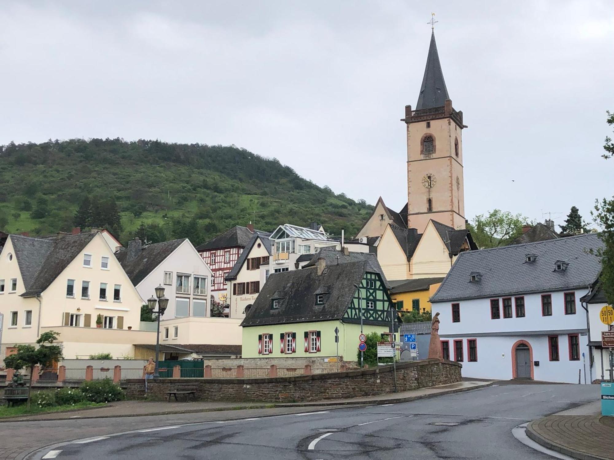 Rheinliebe Bistro Und Pension Lorch am Rhein Exterior foto
